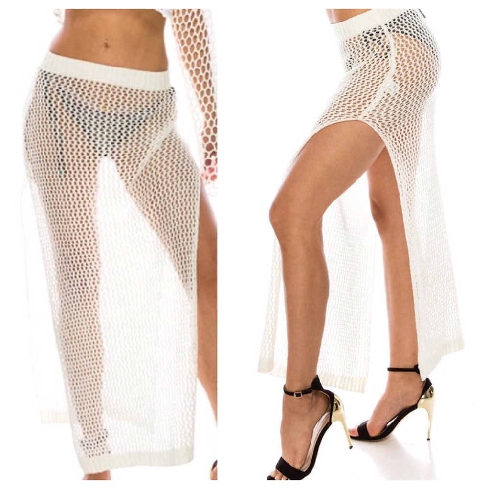 Crochet Maxi Skirt w Slit - Picture 3 of 3